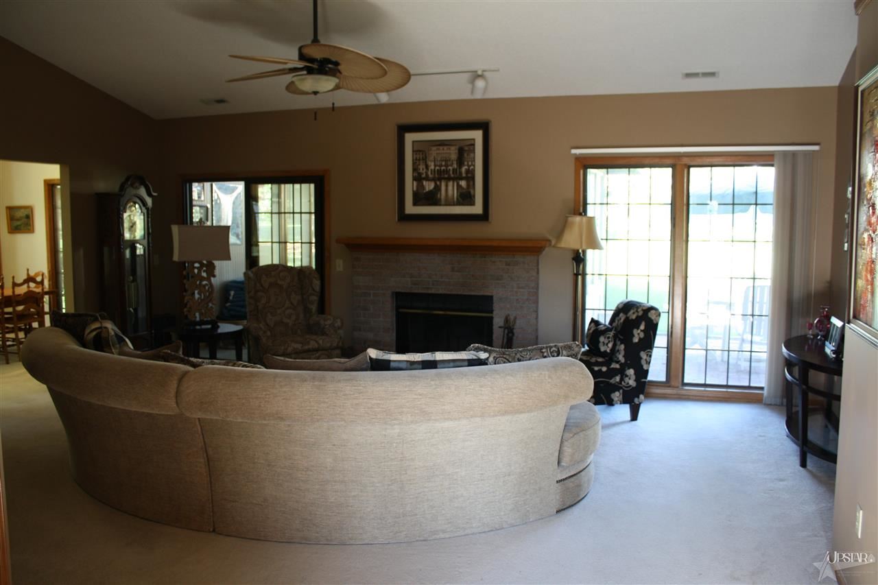 7820 Grassland Ct, Fort Wayne, IN 46825 photo 4
