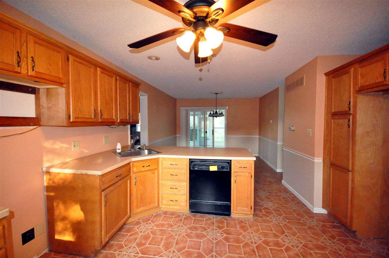 7855 Tanglewood Dr, Newburgh, IN 47630 photo 5