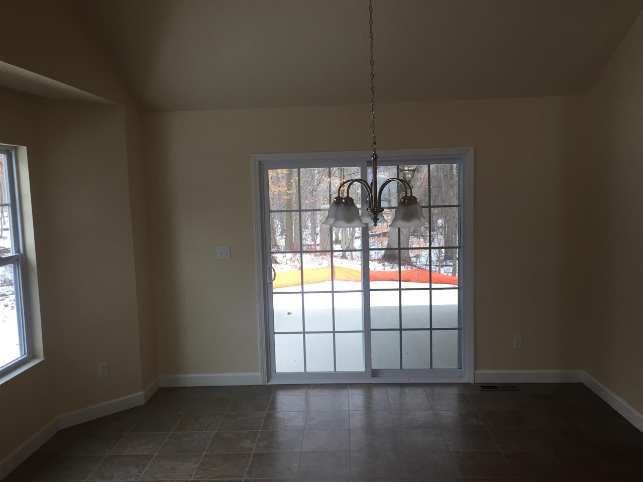 260 Beechnut Ct, Warsaw, IN 46582 photo 5