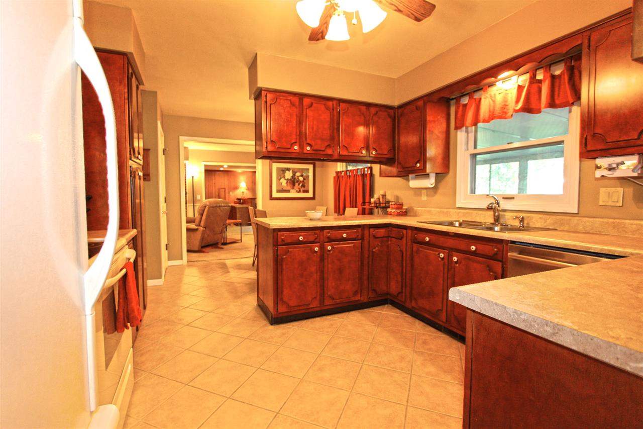 26225 Hilly Ln, Elkhart, IN 46517 photo 7
