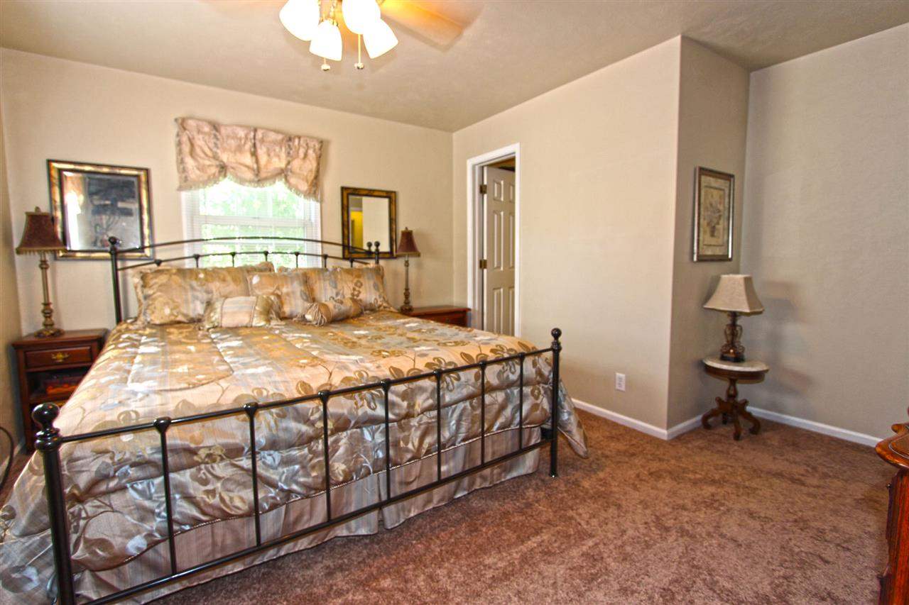 26225 Hilly Ln, Elkhart, IN 46517 photo 16