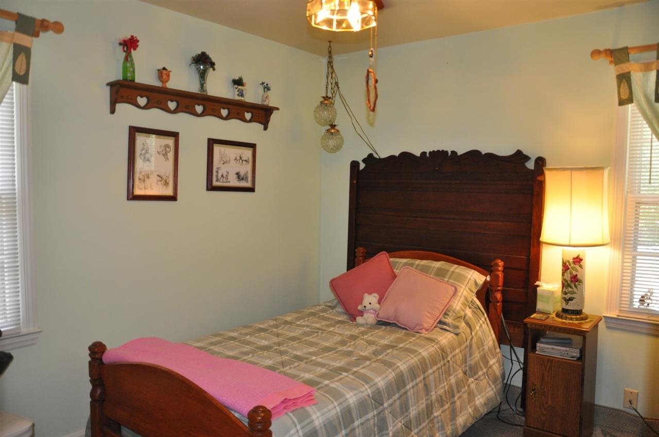1101 N Bosse Ave, Evansville, IN 47720 photo 16