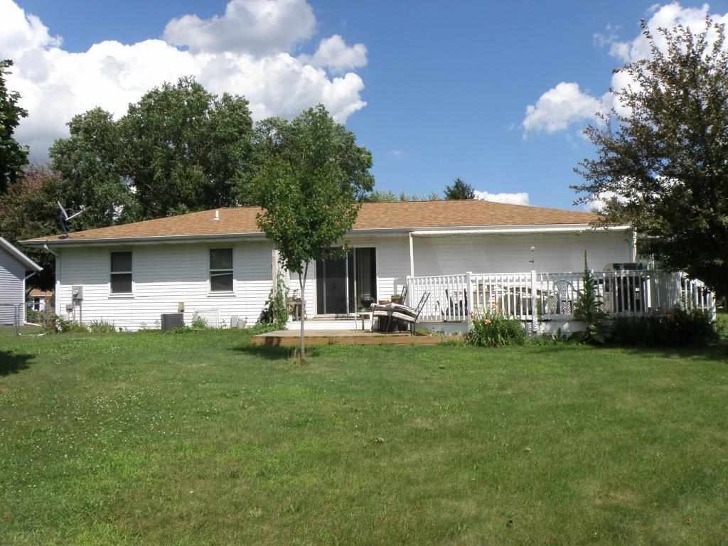 513 S Wheatland Dr, Goshen, IN 46526 photo 2