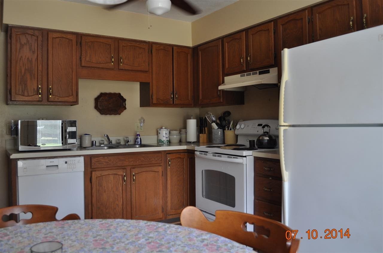 62828 Fairview Dr, Goshen, IN 46528 photo 4