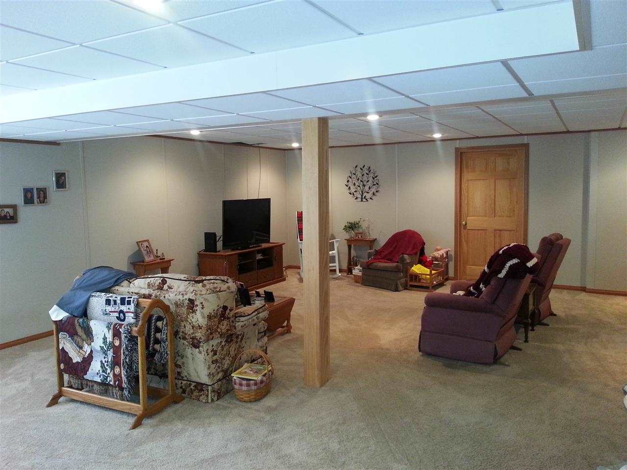 412 Drake Rd, Kendallville, IN 46755 photo 14