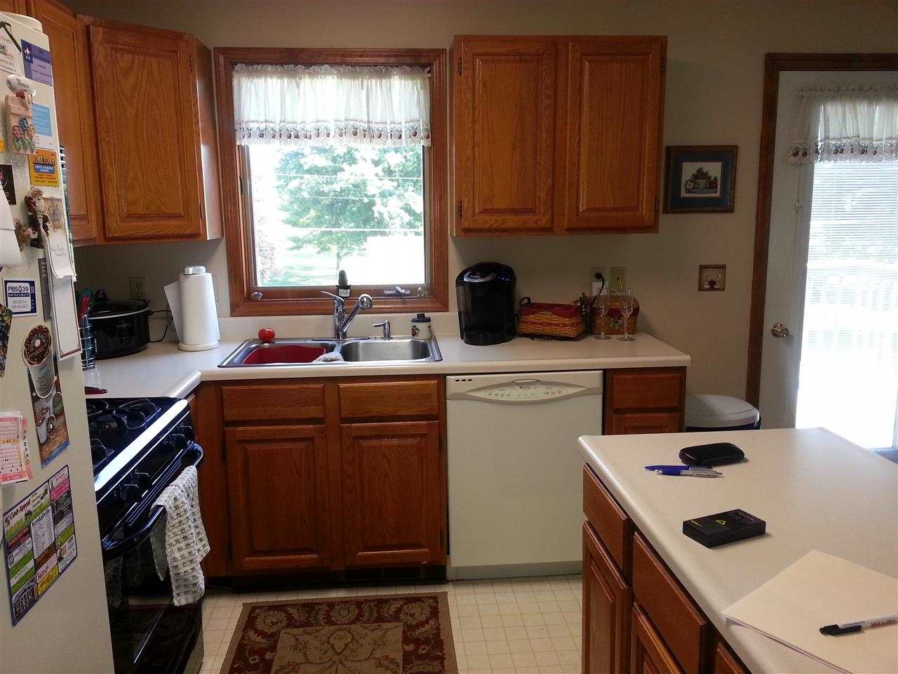 412 Drake Rd, Kendallville, IN 46755 photo 9