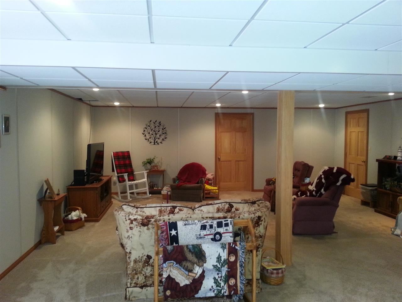 412 Drake Rd, Kendallville, IN 46755 photo 15