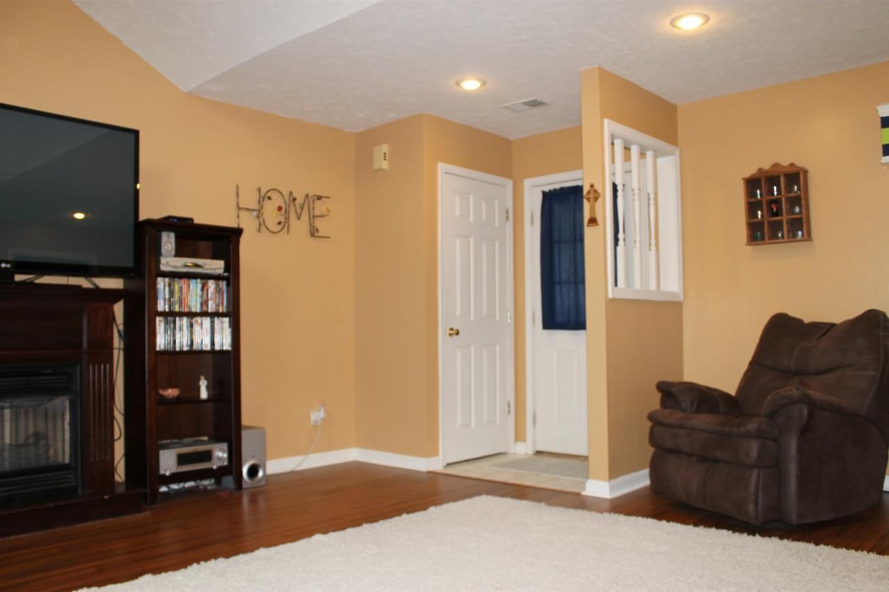 5788 Lisa Ln, Newburgh, IN 47630 photo 5
