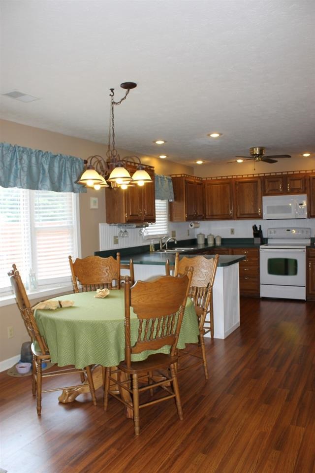 5788 Lisa Ln, Newburgh, IN 47630 photo 9