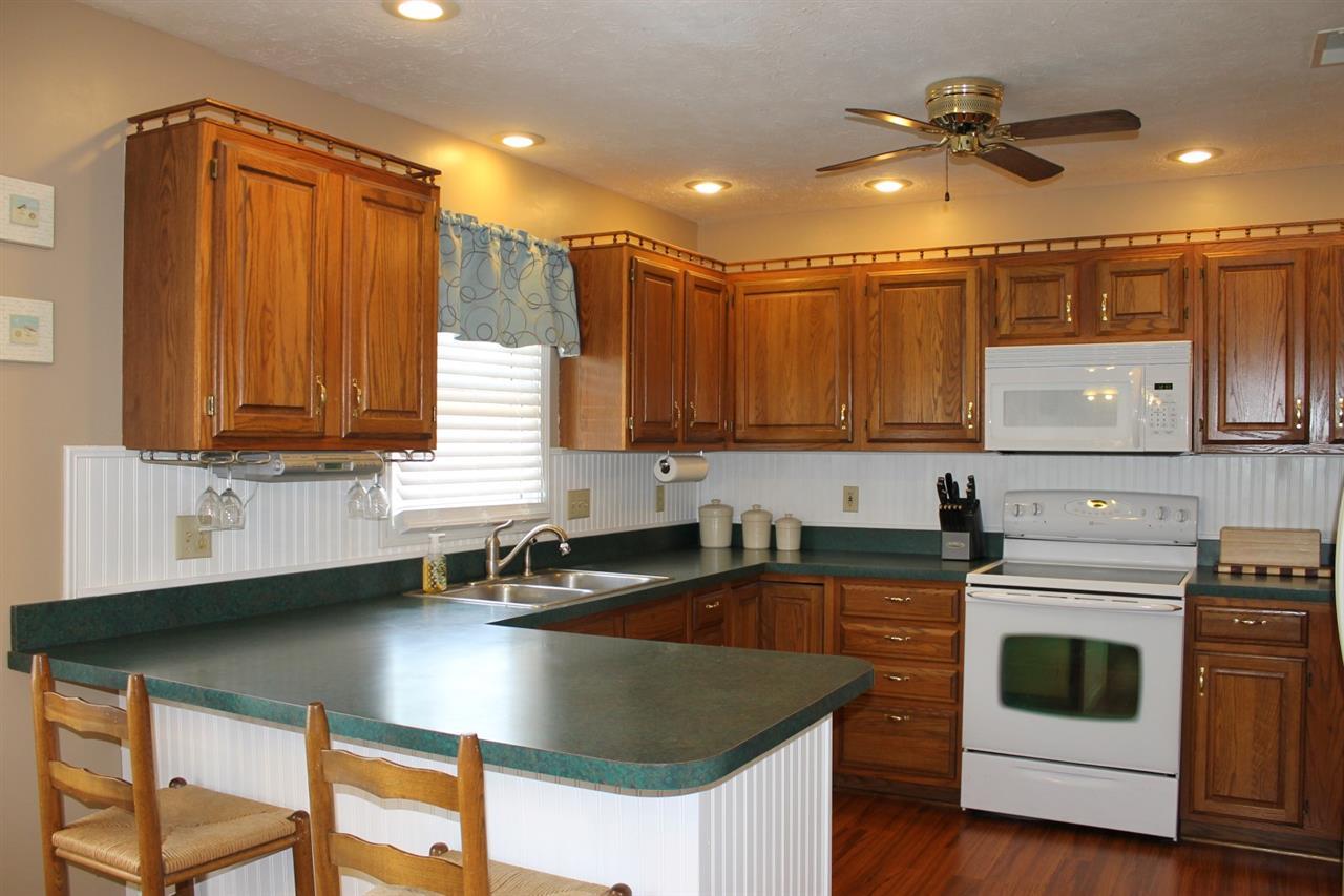 5788 Lisa Ln, Newburgh, IN 47630 photo 11
