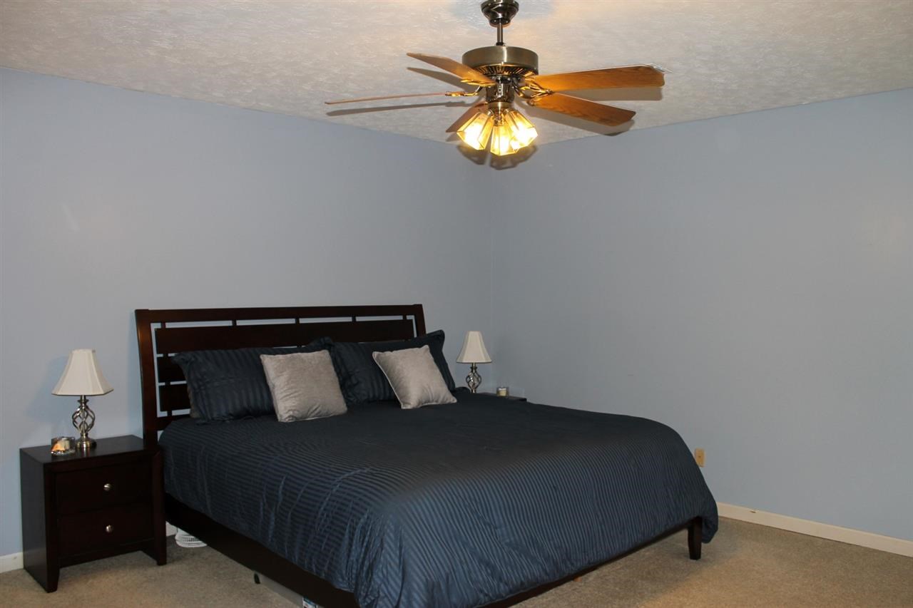 5788 Lisa Ln, Newburgh, IN 47630 photo 14