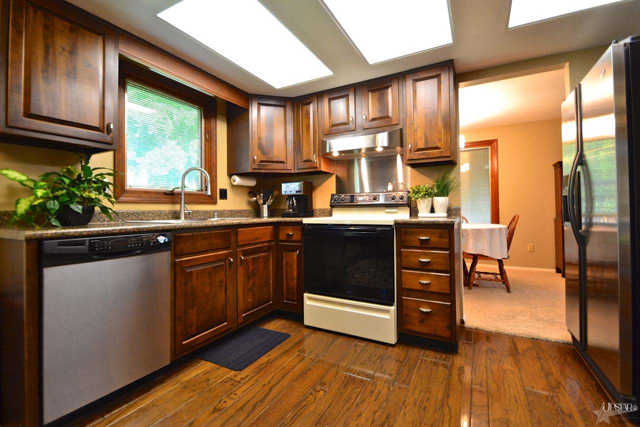 9005 Sea Wind Pl, Fort Wayne, IN 46804 photo 10