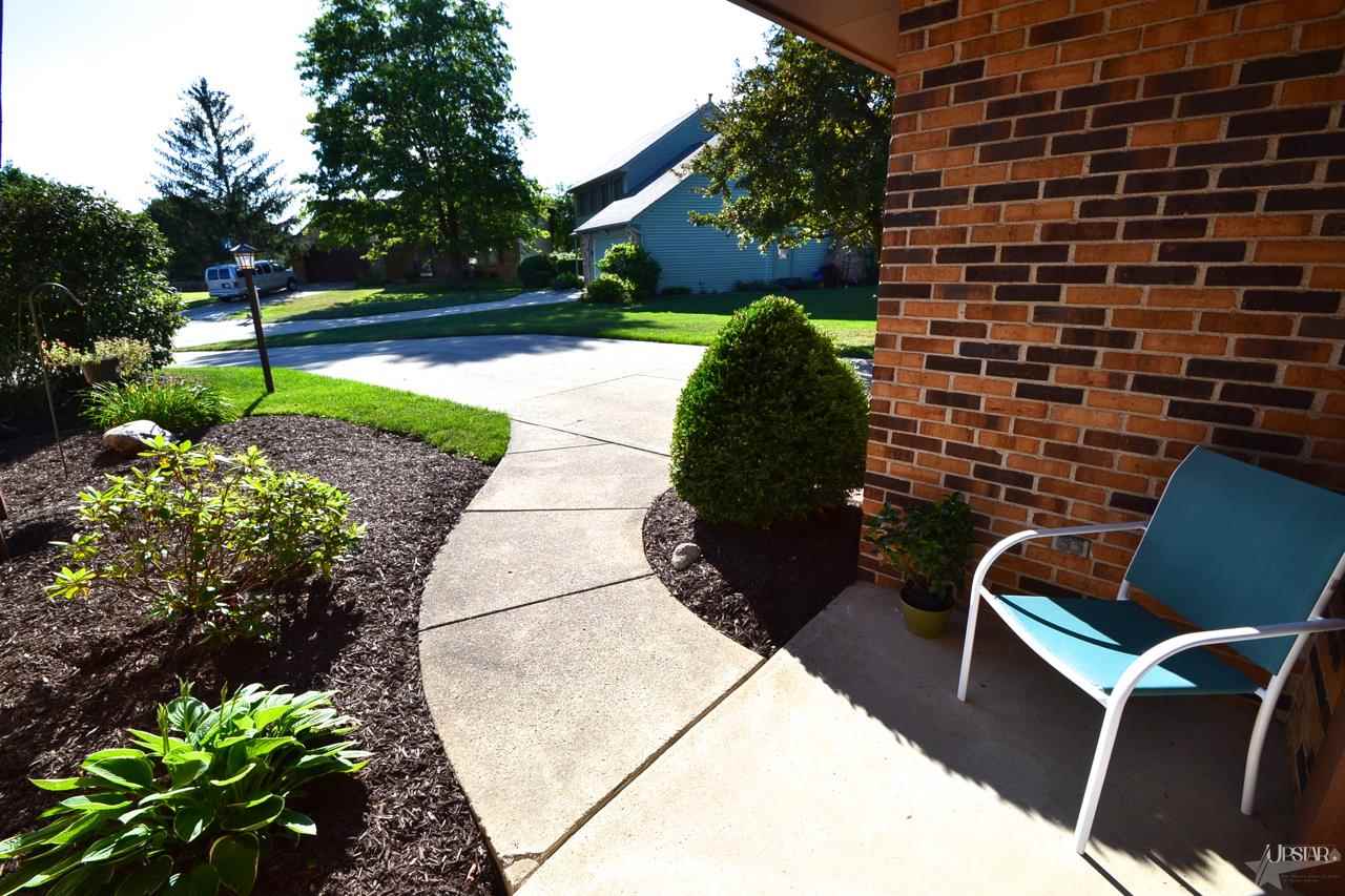 9005 Sea Wind Pl, Fort Wayne, IN 46804 photo 3
