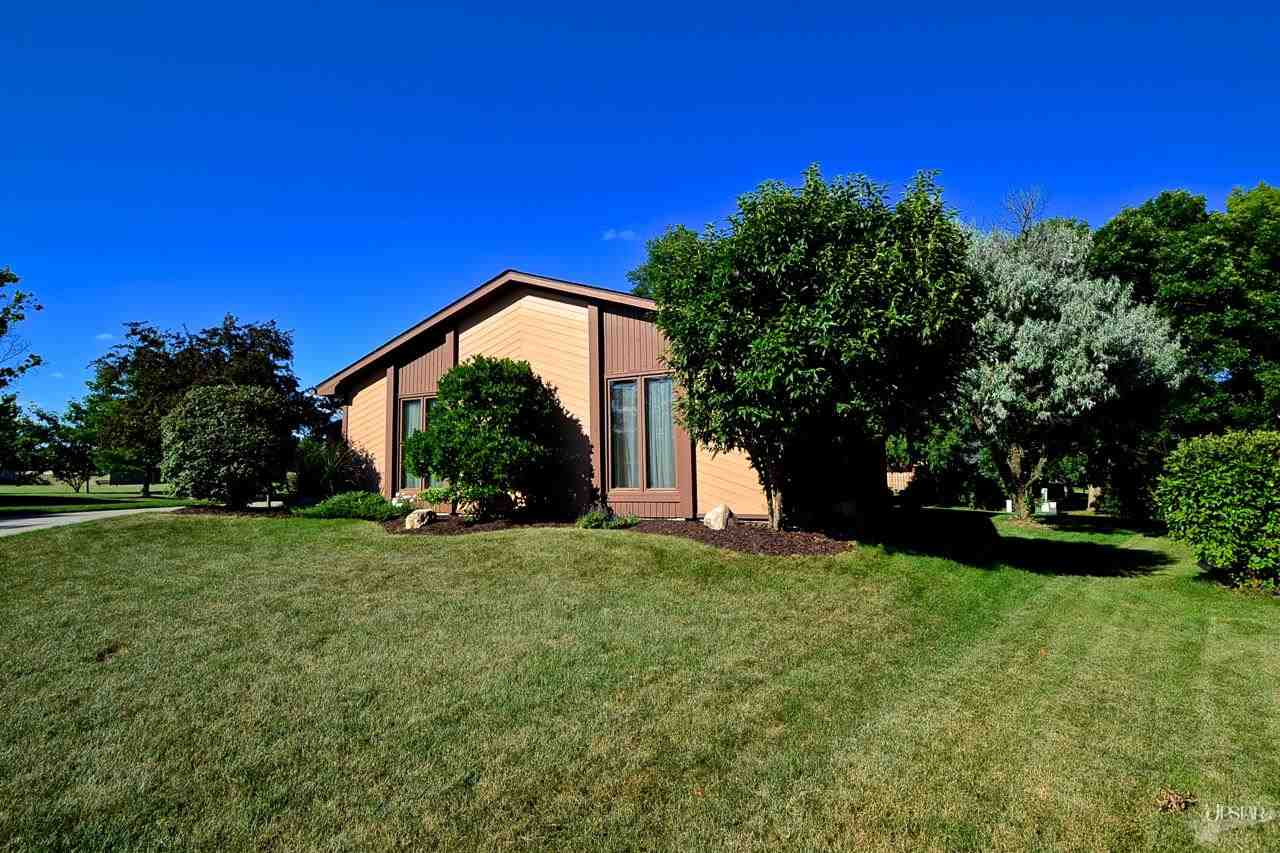 9005 Sea Wind Pl, Fort Wayne, IN 46804 photo 2