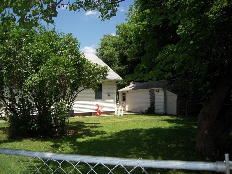 253 E Armstrong St, Frankfort, IN 46041 photo 26
