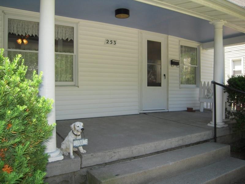 253 E Armstrong St, Frankfort, IN 46041 photo 4