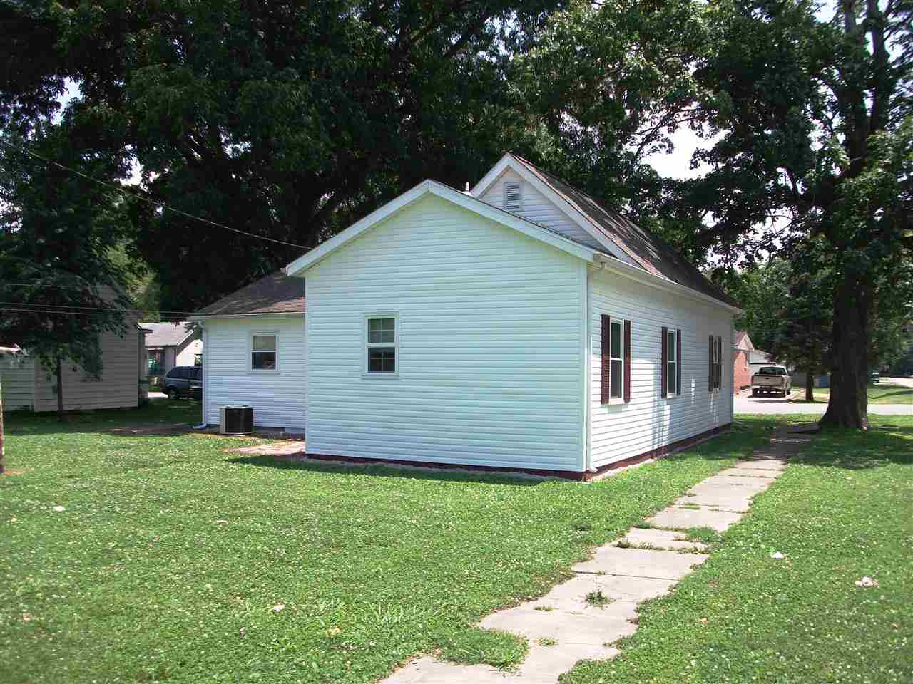 1001 E Water St, Mount Vernon, IN 47620 photo 15