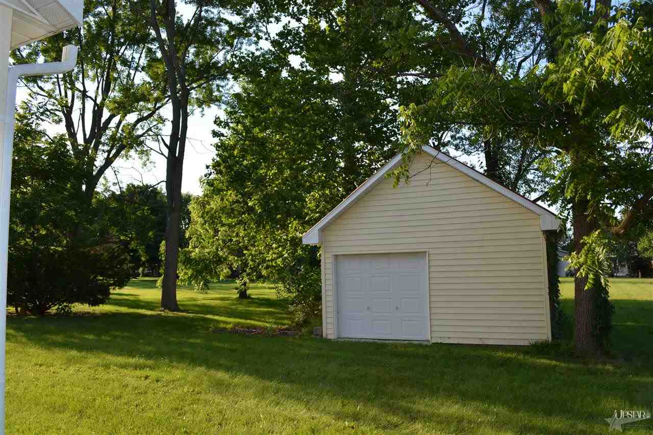 9406 Aboite Center Rd, Fort Wayne, IN 46804 photo 3