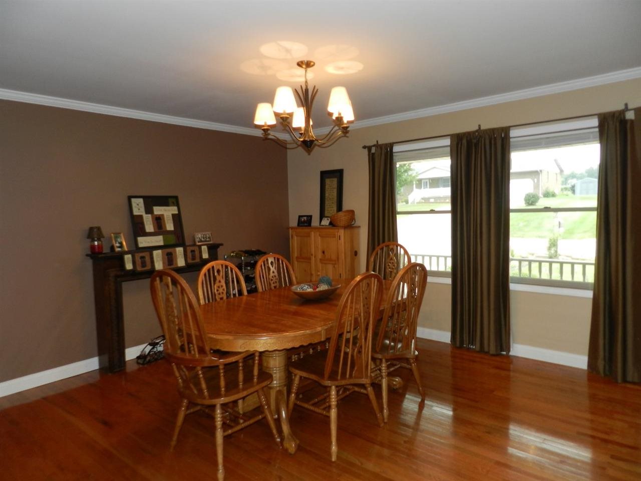 2608 W Julie Dr, Princeton, IN 47670 photo 4
