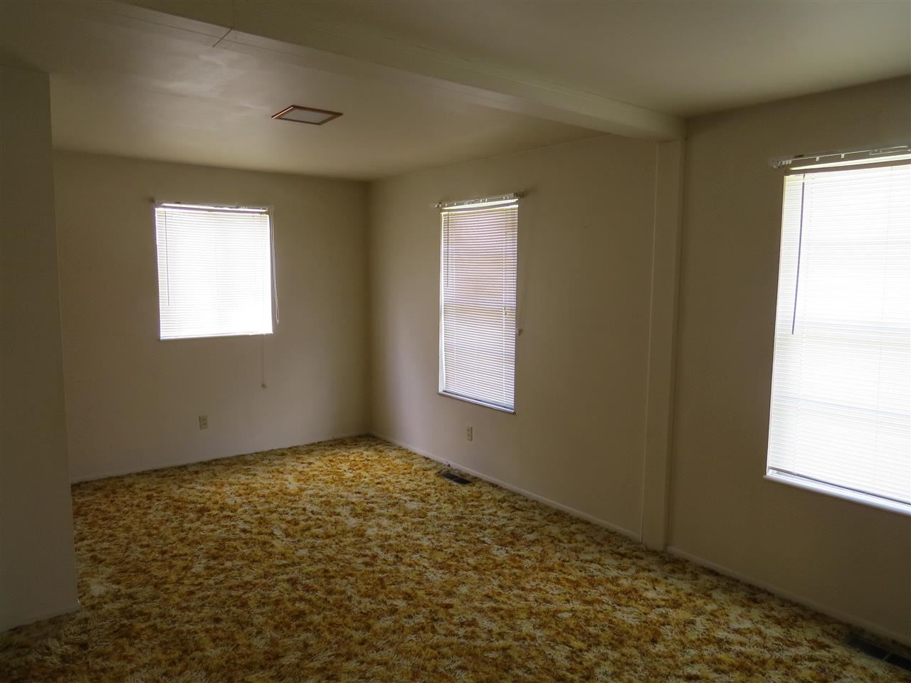 104 N Winter Ave, Goshen, IN 46526 photo 6