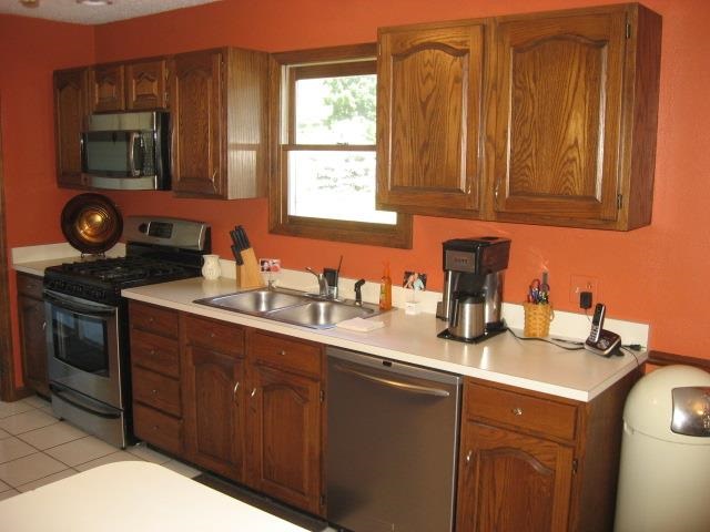 9439 Parkview Dr, Plymouth, IN 46563 photo 8