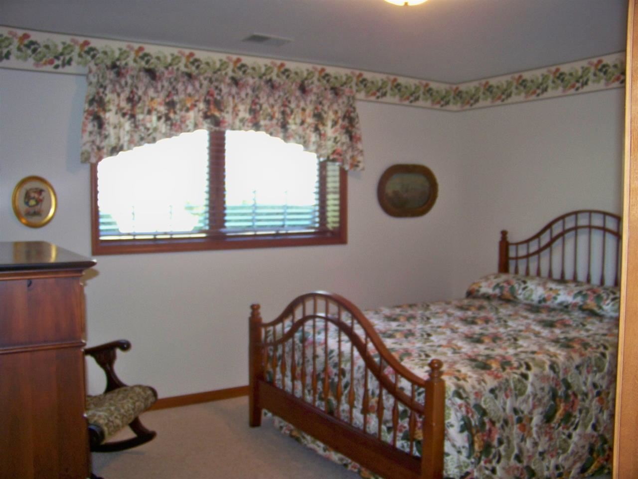1402 Bradford Ct, Goshen, IN 46528 photo 24