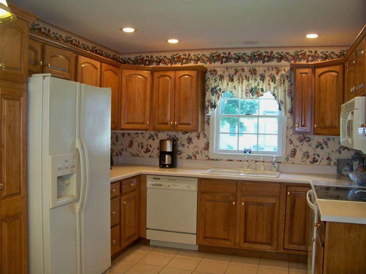 1402 Bradford Ct, Goshen, IN 46528 photo 10