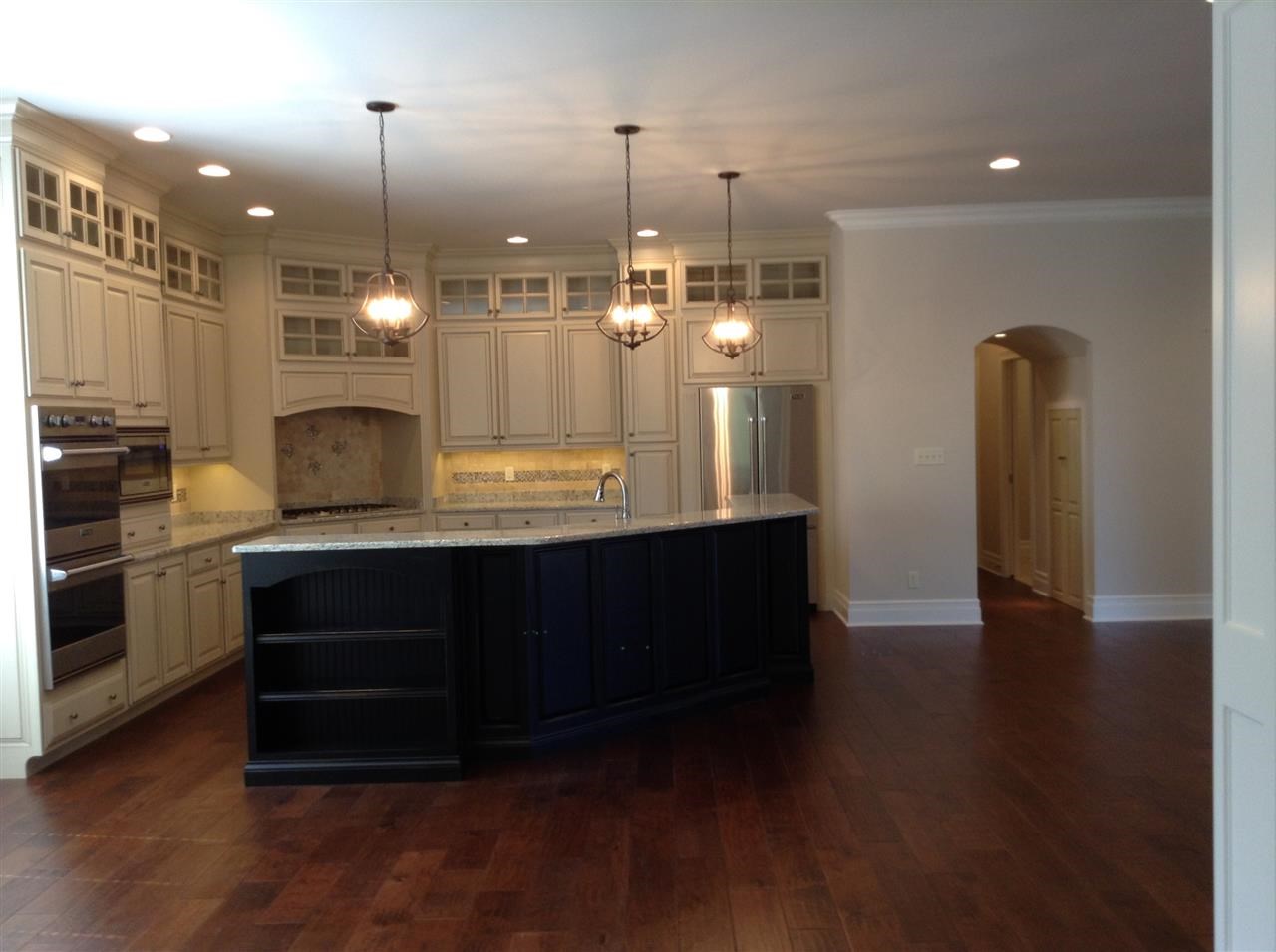 8131 Wyngate Cir, Newburgh, IN 47630 photo 6