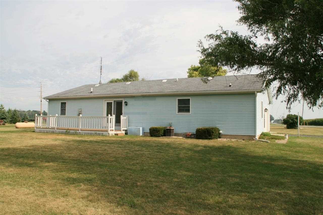 5998 N 200 W, North Manchester, IN 46962 photo 3