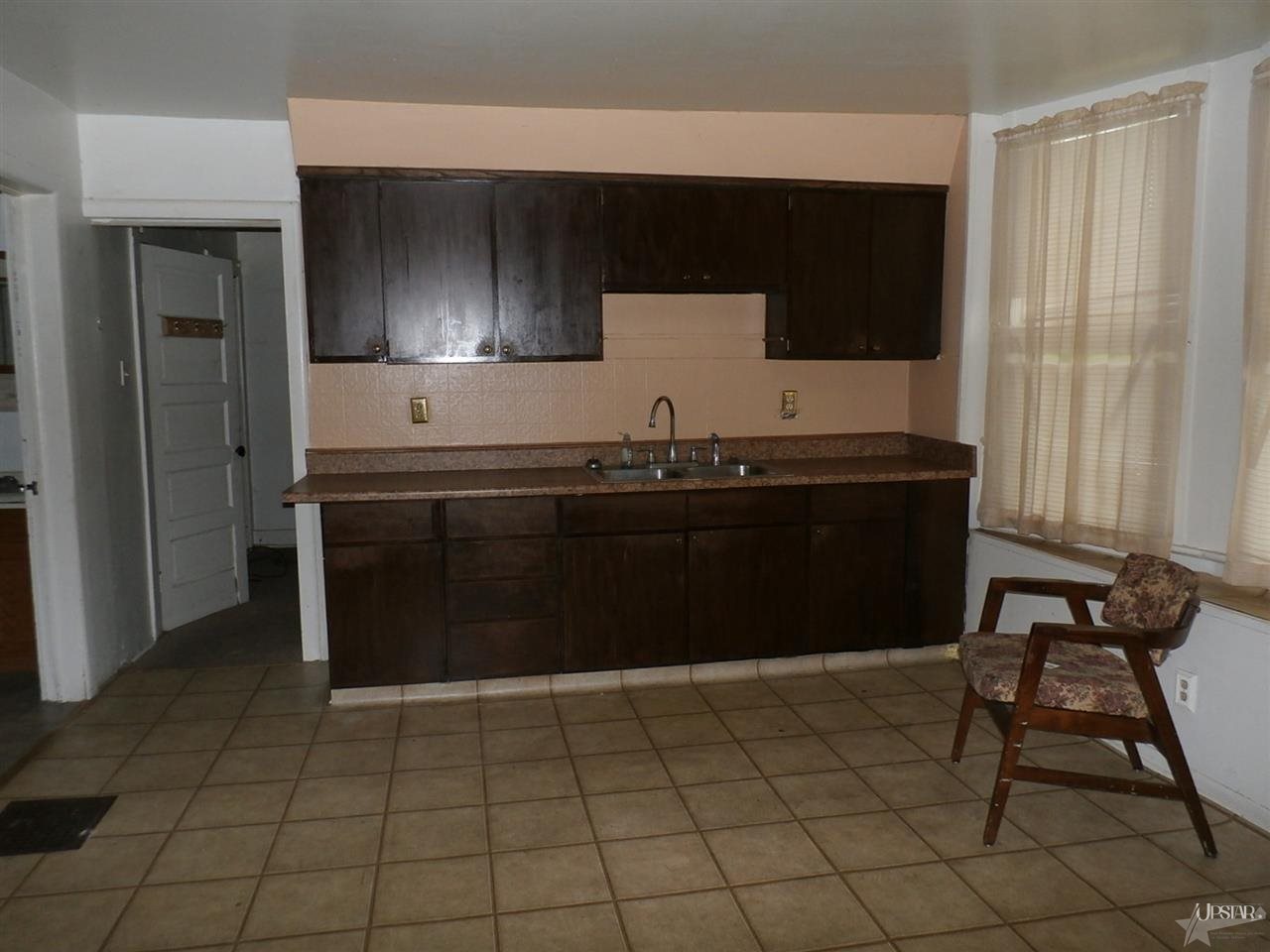 1304 Winter St, Fort Wayne, IN 46803 photo 4