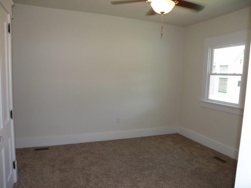 712 N 5th St, Goshen, IN 46528 photo 11
