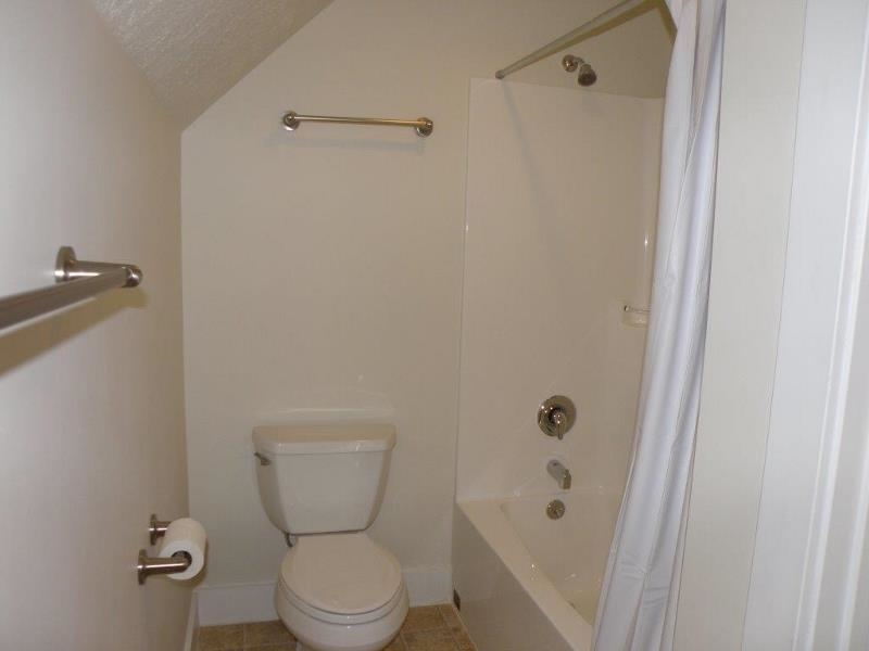 712 N 5th St, Goshen, IN 46528 photo 18