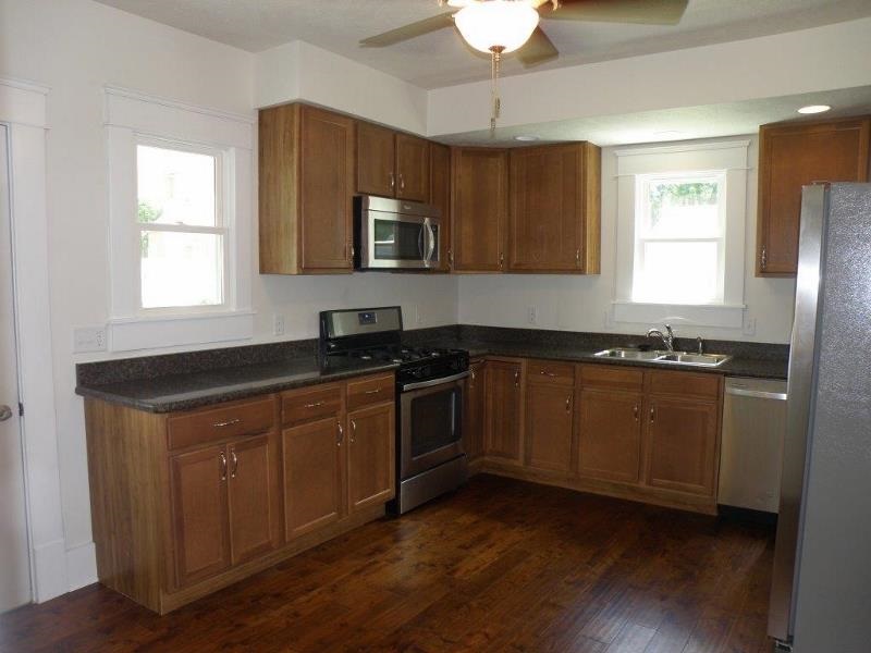 712 N 5th St, Goshen, IN 46528 photo 5