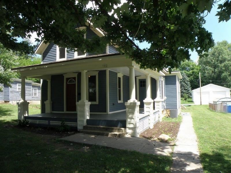 712 N 5th St, Goshen, IN 46528 photo 1