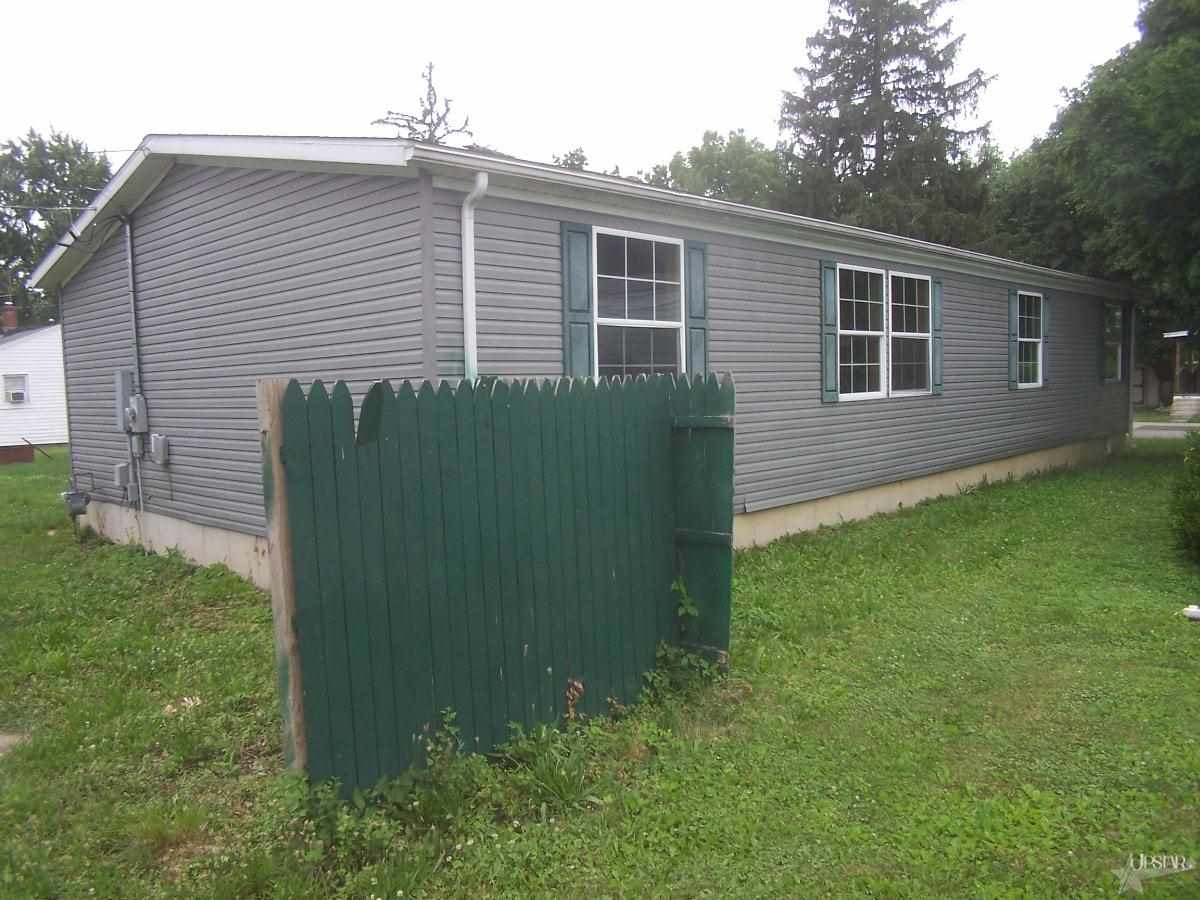 615 Beth Ave, Bluffton, IN 46714 photo 3