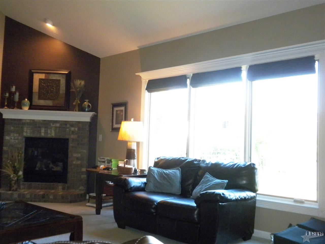 925 Island Brooks Ln, Fort Wayne, IN 46845 photo 9