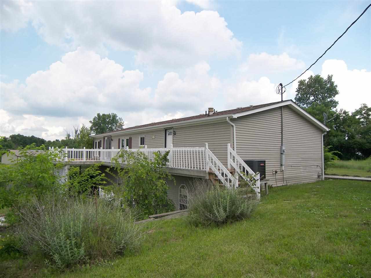 9538 N Syracuse-webster Rd, Syracuse, IN 46567 photo 2