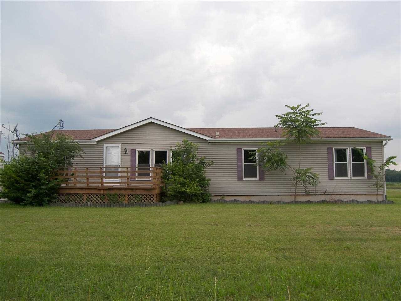 9538 N Syracuse-webster Rd, Syracuse, IN 46567 photo 5