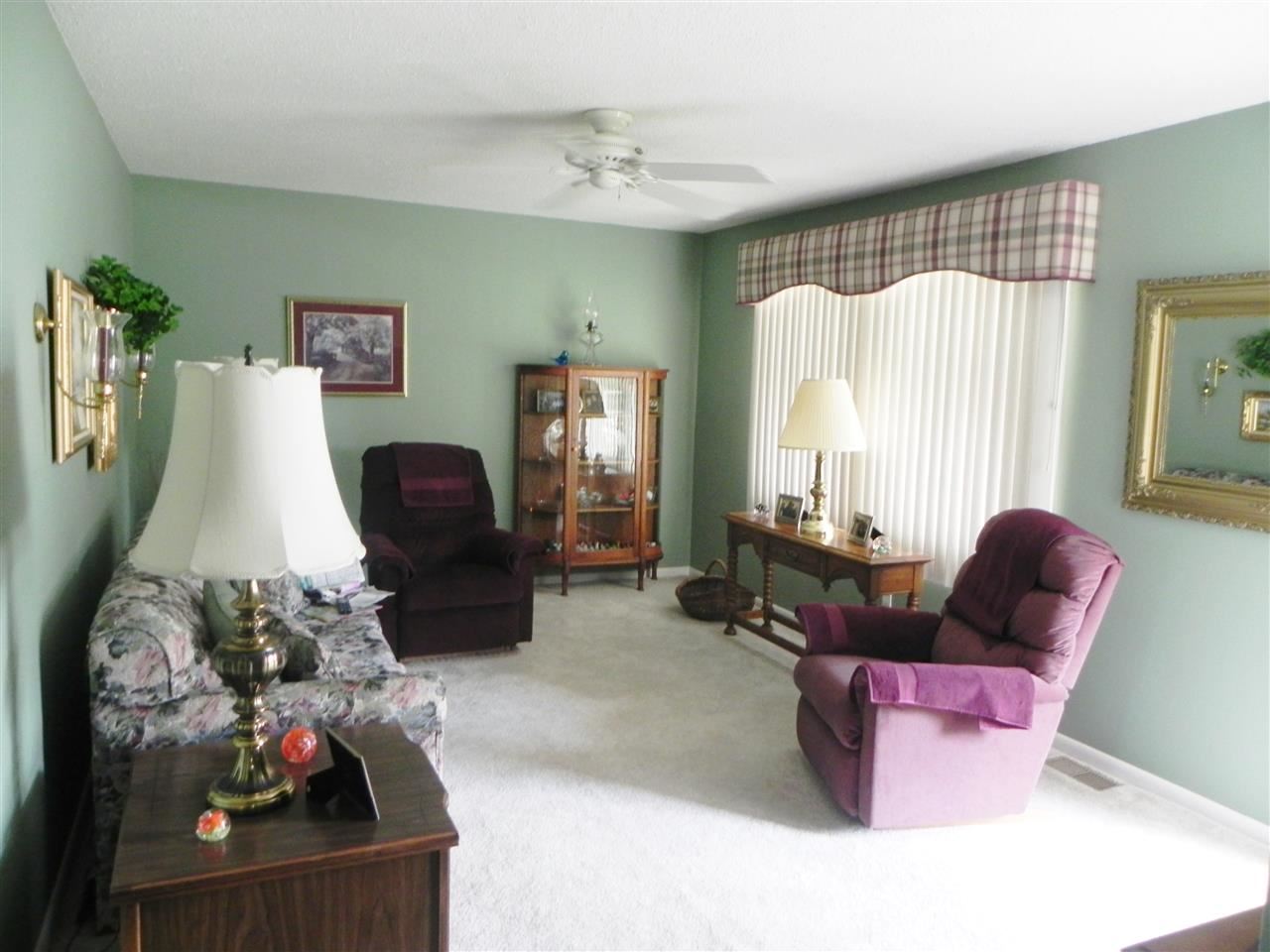 708 Crestview Dr, North Manchester, IN 46962 photo 2