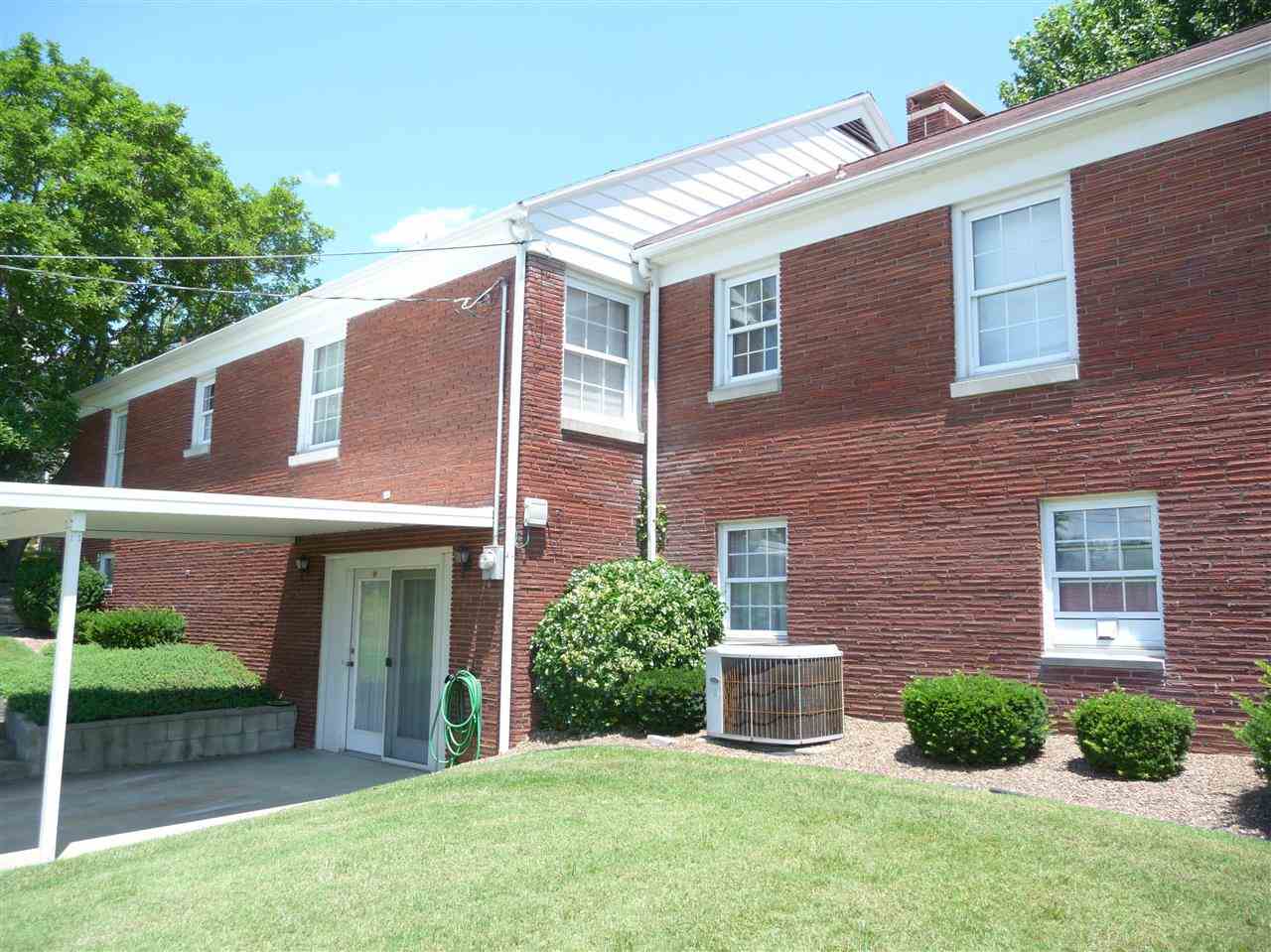939 Macarthur St, Jasper, IN 47546 photo 5
