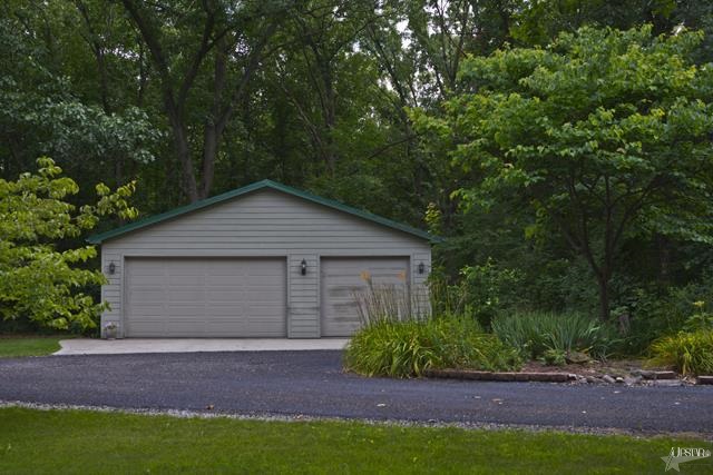 215 W Fitch Rd, Huntertown, IN 46748 photo 5