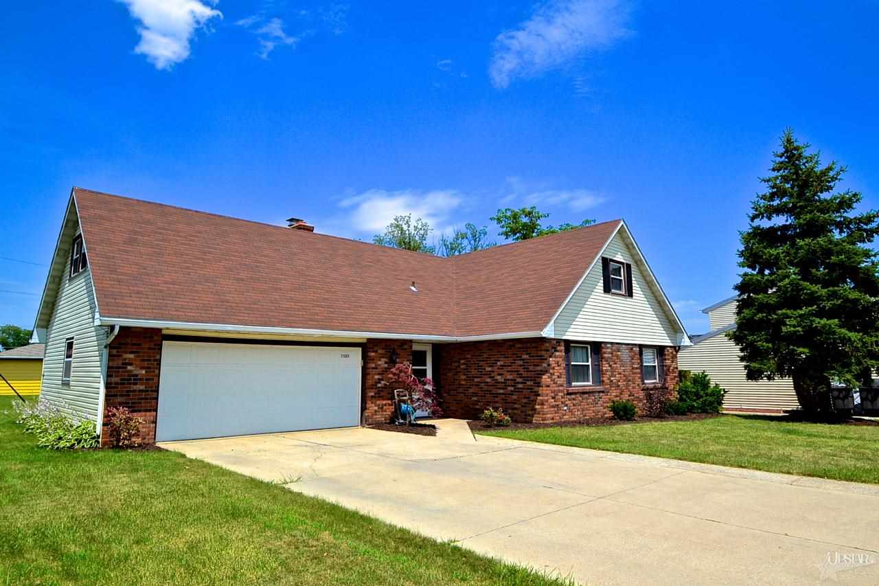 7525 Ensign Ct, Fort Wayne, IN 46816 photo 1