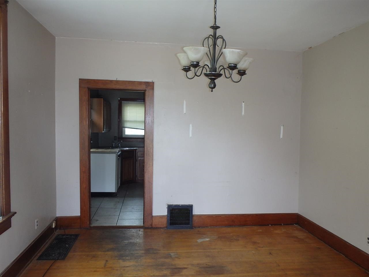 3211 Austin Ave, Evansville, IN 47712 photo 2