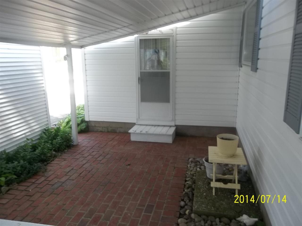 107 N Main St, Griffin, IN 47616 photo 6