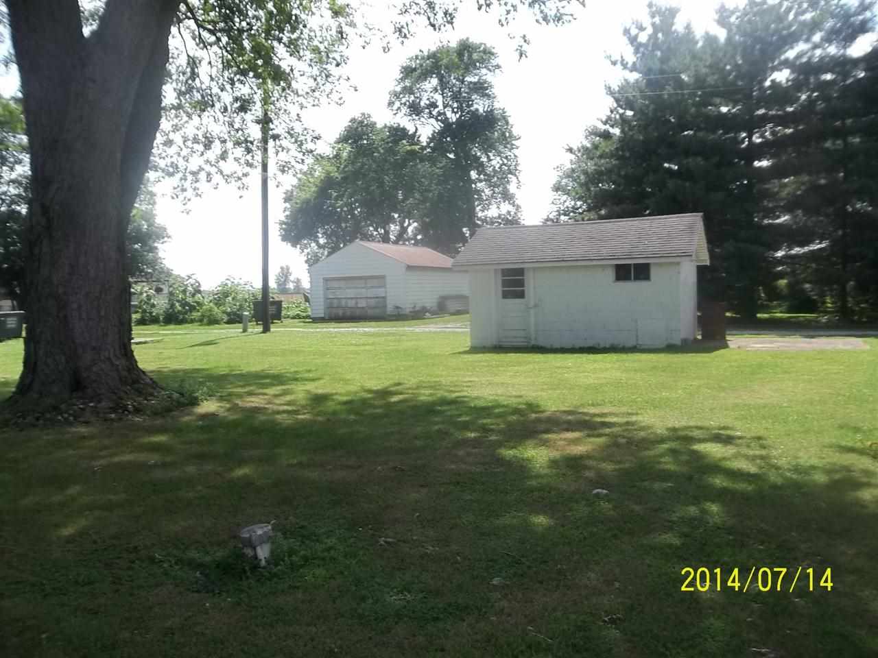 107 N Main St, Griffin, IN 47616 photo 5