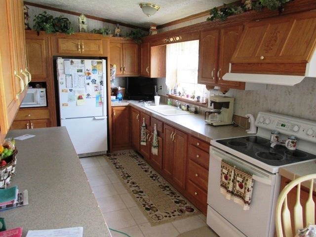 9472 E Kiser Lk, North Webster, IN 46555 photo 6