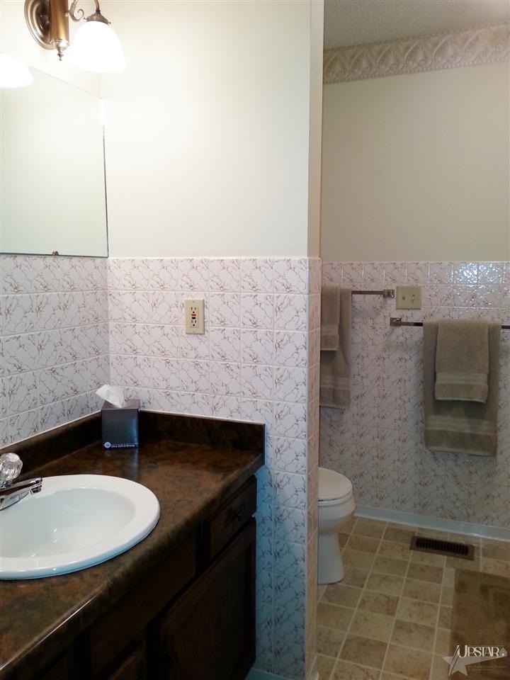 2583 E Oak Ln, Warsaw, IN 46582 photo 13