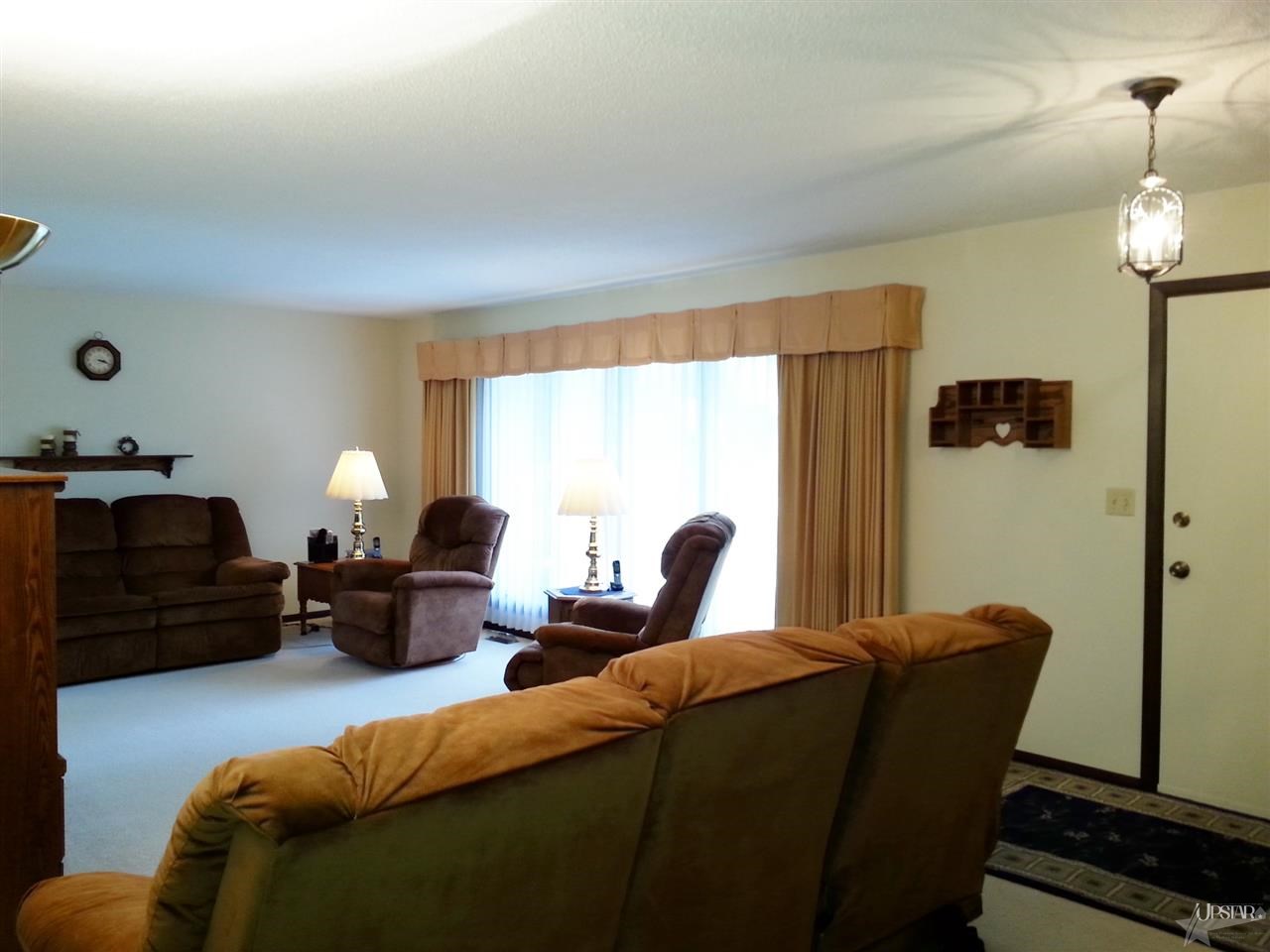 2583 E Oak Ln, Warsaw, IN 46582 photo 5