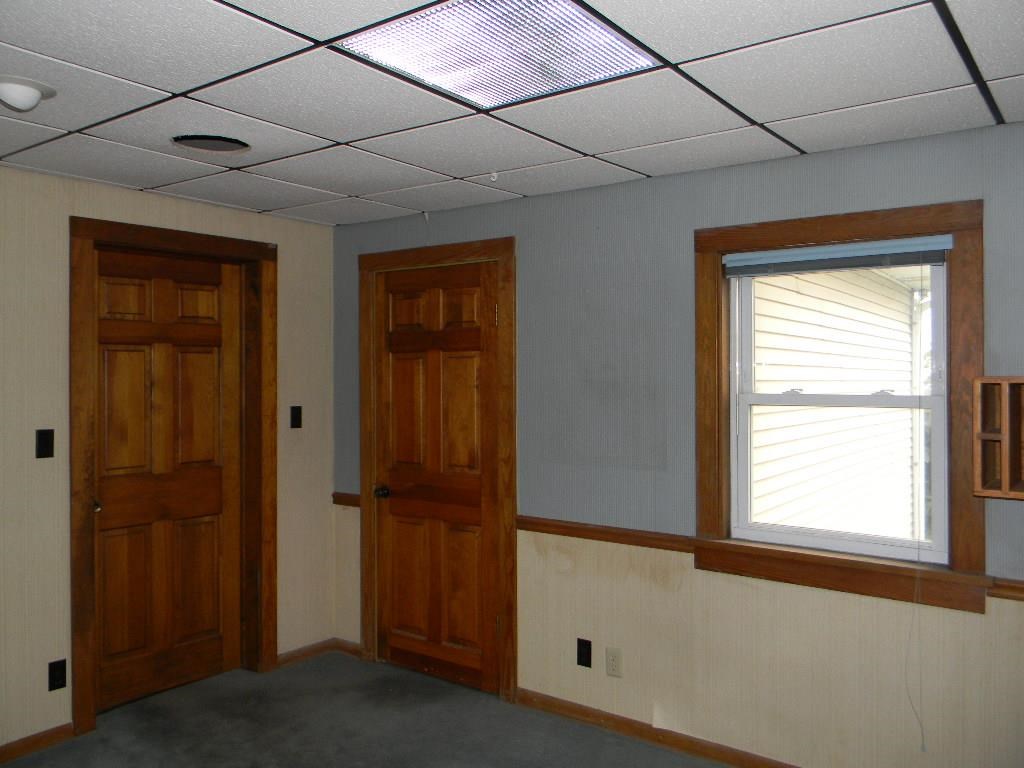 104 E Wayne St, Lagrange, IN 46761 photo 23