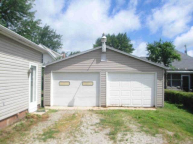 451 N Clay St, Frankfort, IN 46041 photo 4